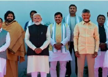 PM Modi is holding a meeting with the Chief Ministers of NDA ruled states