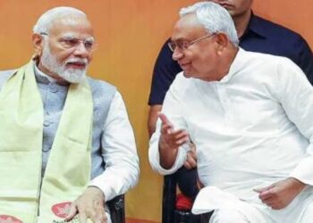 Prime Minister Narendra Modi is reaching Patna on his visit to Bihar