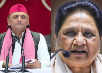तबादलों पर घमासान: अखिलेश-मायावती दोनों ने घेरा योगी सरकार को