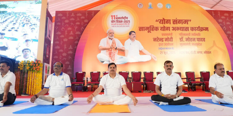 भोपाल के अटल् पथ पर ‘मोहन योग’… योग दिवस पर सीएम बोले— योग भारत की परंपरा और आज की आवश्यकता