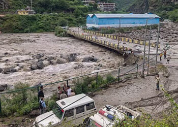 Himachal pradesh cloudburst : हिमाचल में 5 जगह बादल फटा, 3 की मौत, 7 लापता; 2 हजार टूरिस्ट फंसे, रेस्क्यू ऑपरेशन जारी