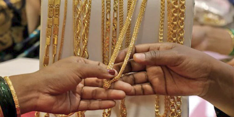 13 जून 2025: भारत में सोने की कीमतें रिकॉर्ड स्तर पर पहुंचीं