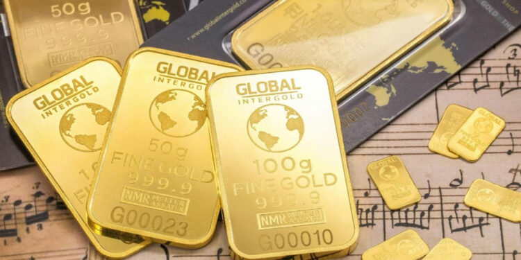 Today’s Gold Price In India: भारत में सोने की कीमतों में हल्की गिरावट, जानें आज का भाव और निवेश की संभावनाएं