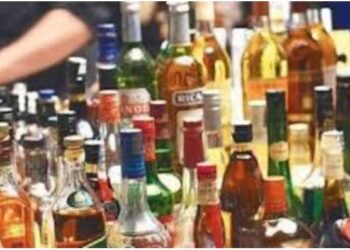 Alcohol industry will get wings in Uttar Pradesh investment proposal of 4320 crore liquor factories to be built in 15 districts