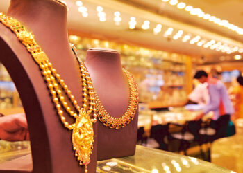 To Day Gold Rate : सोना-चांदी के दाम में बदलाव: खरीदारी से पहले चेक करें आज के ताज़ा रेट