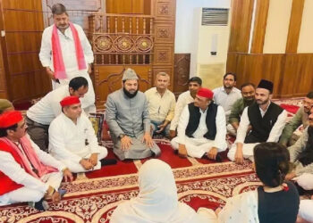 अखिलेश यादव Akhilehs Yadav की मस्जिद में मीटिंग पर सियासत गरम: अब उसी मस्जिद में बीजेपी की बैठक का ऐलान