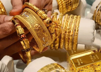 Gold Price Today: लगातार दूसरे दिन सोने की कीमत में उछाल, 24 कैरेट गोल्ड 9,889 रुपये/ग्राम दिल्ली, मुंबई, पटना और कानपुर समेत कई शहरों में दिखा असर