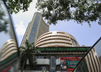 सेंसेक्स 200 अंक चढ़कर 81,550 पर पहुंचा; निफ्टी में भी 50 अंकों की तेजी, IT-बैंकिंग शेयरों में जबरदस्त उछाल