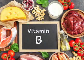 Vitamin B12 सुन्न अंग, थकान और याददाश्त कमजोर? ये हैं विटामिन B12 की कमी के 5 सबसे बड़े लक्षण