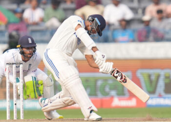 India vs England 4th Test Day 1: राहुल आउट, जायसवाल जमे; भारत 94/1