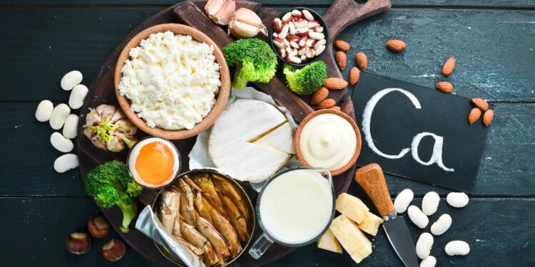 चिकन-मटन नहीं, ये 3 देसी फूड्स हड्डियों को देंगे जबरदस्त कैल्शियम – बुढ़ापे तक जोड़ों में नहीं आएगी कमजोरी!