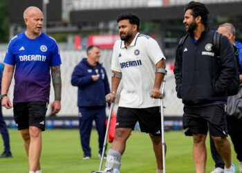 ऋषभ पंत Asia Cup 2025 और वेस्टइंडीज टेस्ट सीरीज से बाहर, पैर के फ्रैक्चर ने बढ़ाई टीम इंडिया की चिंता