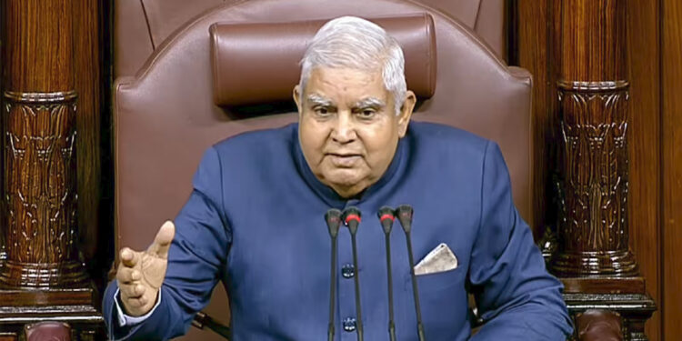 उपराष्ट्रपति जगदीप धनखड़ के बाद सियासी सस्पेंस: खाली किया गया बंगला, अभी तक कोई संपर्क नहीं