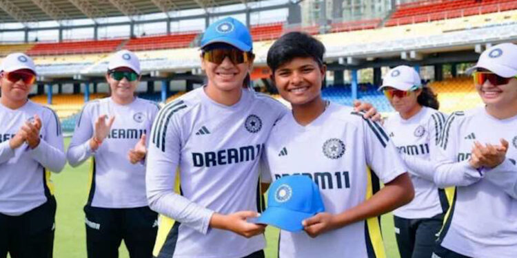 मध्यप्रदेश की बेटी क्रांति गौड़ बनी भारतीय महिला क्रिकेट टीम का हिस्सा, ऑस्ट्रेलिया सीरीज से करेंगी आगाज़