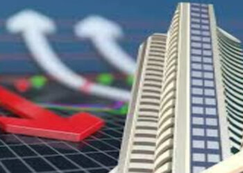 Stock Market Today 12 August: सपाट खुला भारतीय शेयर बाजार, Sensex-Nifty में मामूली बढ़त