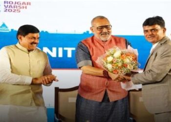 Madhya Pradesh new vision Farm to Fashion Dhar PM Mitra Park will become India largest textile hub