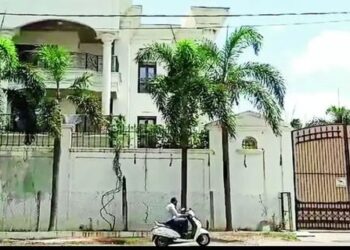Yusuf Pathan house in Gujarat is under threat of bulldozer he also has a villa in UAE know how much his total assets are