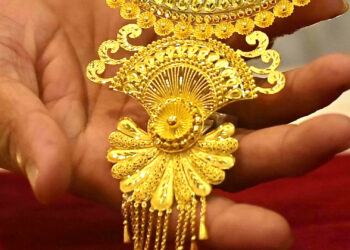 Gold Price Today: सोने-चांदी के भाव में गिरावट: त्योहारी सीजन से पहले निवेशकों को राहत, देखें 8 सितंबर 2025 का ताजा रेट