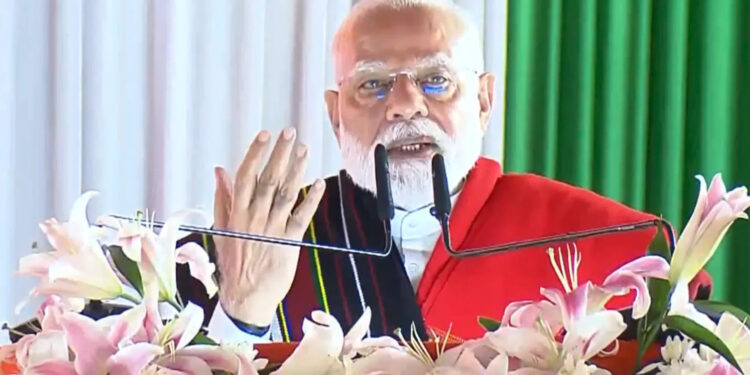 पीएम मोदी का मणिपुर दौरा: कहा- शांति और विकास से बदलेगा राज्य का भविष्य