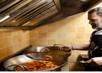 Bihar Congress is in trouble and Rahul Gandhi is searching for Imarti in Delhi