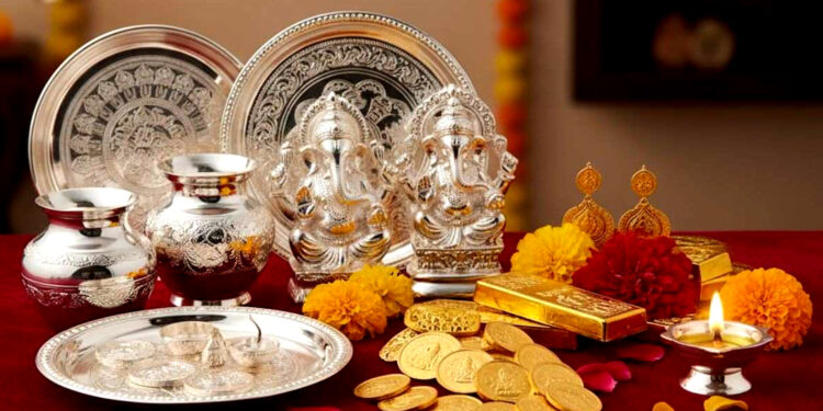 Dhanteras 2025: इस धनतेरस घर में लाएं समृद्धि, जानें पूजा विधि, शुभ मुहूर्त और खरीदारी का सही समय