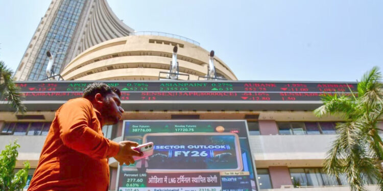 Stock Market Today 13 October 2025: शेयर बाजार में कैसी रहेगी चाल?