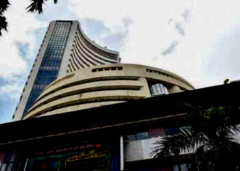 Share Market News: शेयर मार्केट में जोरदार शुरुआत, सेंसेक्स 200 अंक उछला और निफ्टी 25,100 पार