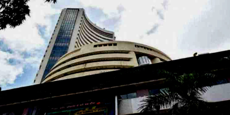 Share Market News: शेयर मार्केट में जोरदार शुरुआत, सेंसेक्स 200 अंक उछला और निफ्टी 25,100 पार