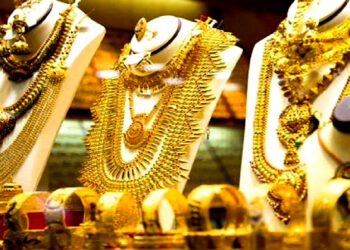 Gold Price Today: सोने में रिकॉर्ड तोड़ उछाल! MCX पर ₹1,27,500 के पार, चांदी भी चमकी — बाजार में निवेशकों का उत्साह