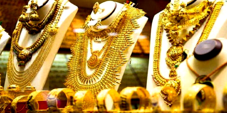 Gold Price Today: सोने में रिकॉर्ड तोड़ उछाल! MCX पर ₹1,27,500 के पार, चांदी भी चमकी — बाजार में निवेशकों का उत्साह