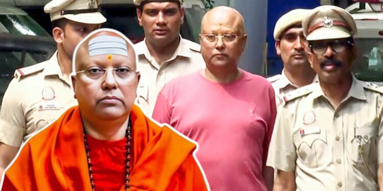 चैतन्यानंद सरस्वती की अश्लील चैट का खुलासा, एयरहोस्टेस संग तस्वीरें भी बरामद, पुलिस जांच में बड़े राज सामने आए