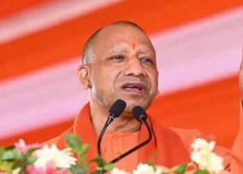 CM Yogi Adityanath foreign tour Will hold investment roadshow in Singapore and Japan