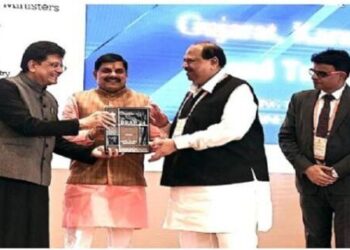 Madhya Pradesh receives the honor of Top Achiever State in business reforms Invest MP model shines at the industry meet