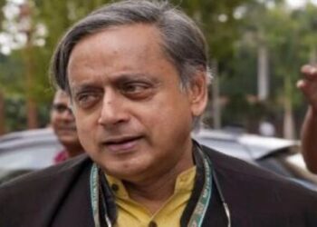 Tharoor attended PM Modi event despite his ill health praising him