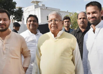 Bihar Election: लालू परिवार का असली वारिस कौन? तेजस्वी–तेजप्रताप की जीत तय करेगी भविष्य