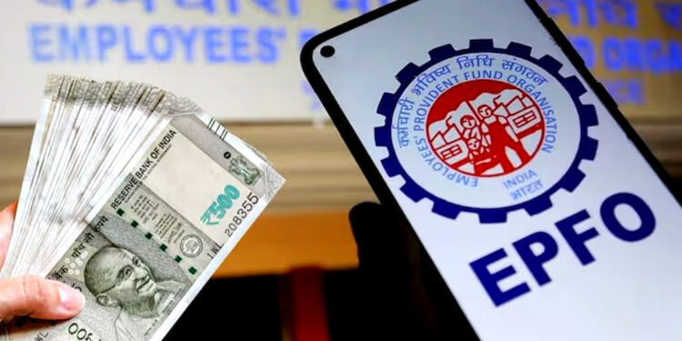 EPFO बढ़ा सकता है ब्याज, PF कर्मचारियों को मिल सकता है 45,000 तक अतिरिक्त फायदा — जानें पूरी खबर