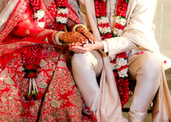 शादी में खुलकर खर्च करना चाहती हैं? हर महीने इतना बचाकर तैयार करें फाइव-स्टार वेडिंग का बजट