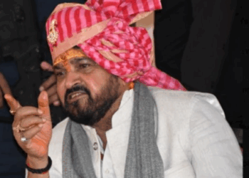 Brijbhushan Singh reached Kalki Dham in Sambhal