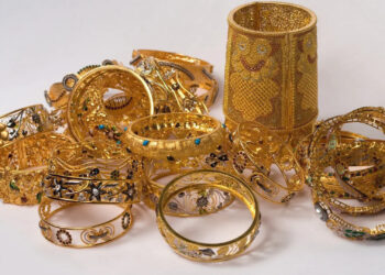 Gold News: घरेलू बाजार में सोने की कीमतों में हल्की नरमी, 4 दिसंबर को कई शहरों में बदले रेट