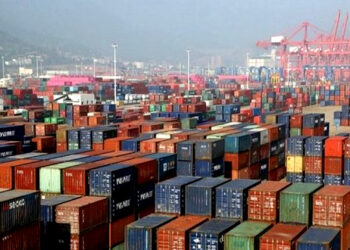 टैरिफ की मार के बीच भारत का एक्सपोर्ट रिकॉर्ड ऊंचाई पर, व्यापार घाटा 5 महीने के निचले स्तर पर