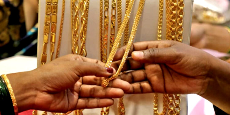 Gold price सोना 2026 में ₹1.5 लाख पार, चांदी भी रिकॉर्ड स्तर पर पहुंच सकती है