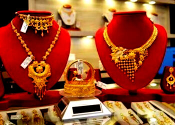 Gold Price Today: दिसंबर की शुरुआत में सोना फिर चमका: MCX पर 1.30 लाख पार, शहर-शहर में बढ़े दाम