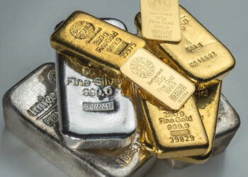 Gold Silver Price Today: 6 जनवरी को सोना-चांदी चमके, वैश्विक तनाव और डिमांड ने बढ़ाए दाम