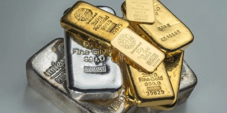 Gold Silver Price Today: 6 जनवरी को सोना-चांदी चमके, वैश्विक तनाव और डिमांड ने बढ़ाए दाम