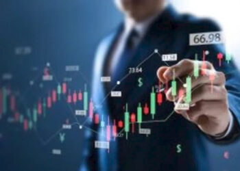 Top Gainers & Losers: बाजार में उतार-चढ़ाव के बीच हरे निशान में सूचकांक, मिडकैप–स्मॉलकैप ने दिखाई मजबूती