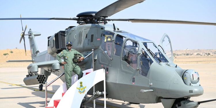 President Murmu: जैसलमेर की रेत के ऊपर ‘प्रचंड’ की गर्जना, राष्ट्रपति द्रौपदी मुर्मू ने स्वदेशी ताकत को दी उड़ान