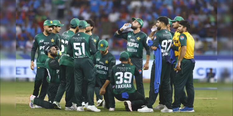 Pakistan vs Sri Lanka: इंग्लैंड की जीत ने खोला पाकिस्तान के लिए मौका, अब श्रीलंका के खिलाफ करो या मरो का मुकाबला