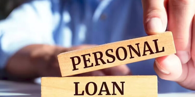 Personal Loans: पर्सनल लोन लेने से पहले जान लें ये स्मार्ट नियम, वरना आसान कर्ज बन सकता है भारी बोझ