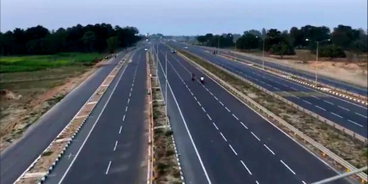 4-lane highway project in Uttar Pradesh: बाराबंकी से बहराइच तक बनेगा 4-लेन कंट्रोल्ड हाईवे, ₹6,969 करोड़ की परियोजना को मिली मंजूरी