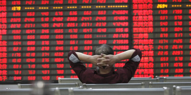 Stock Market News: मिडिल ईस्ट तनाव से हिला भारतीय बाजार, सेंसेक्स 2,400 अंक टूटा; निवेशकों की दौलत पर बड़ा असर